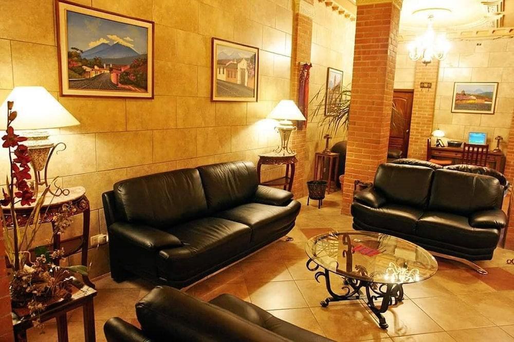 Hotel Guatemala Inn Екстериор снимка